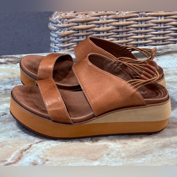 Women’s ANTELOPE Cachet Leather Platform Sandals- Size 37 - Picture 5 of 10